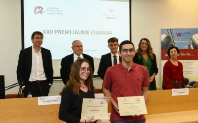 Els enòlegs Sara Navarro i Eduard Virgili, guanyadors ex aequo del XXII Premi d’Enologia Jaume Ciurana